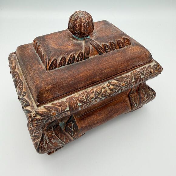 VTG Rectangular Island Motif Themed Trinket Box Embossed Brown Resin Felt Footed - Picture 7 of 9